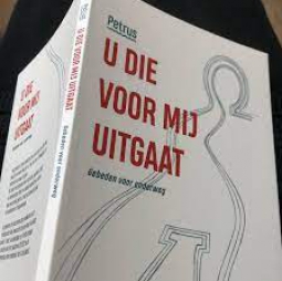 Nieuw gebedenboek ‘U die voor mij uitgaat’. Bestel gratis!