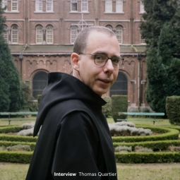 De Benedictijner monnik Thomas Quartier is de allereerste monnik die zich Theoloog des Vaderlands mag noemen.
